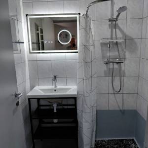 Prodajem kucu