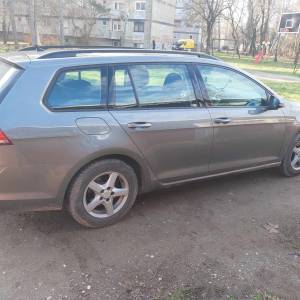 PRODAJEM VW GOLF 7 KARAVAN 2016