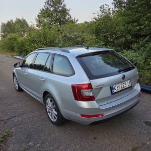 Škoda octavia 1.6 tdi 81kw reg god dana