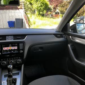Škoda Octavia 2.0 TDI | Redovno servisiran DSG | Nove gume | HR auto