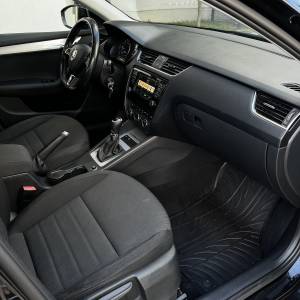 Škoda Octavia 2.0 TDI | Redovno servisiran DSG | Nove gume | HR auto