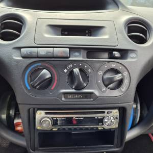 Toyota Yaris 1,0 VVT-i