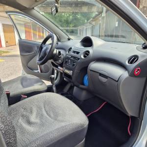 Toyota Yaris 1,0 VVT-i