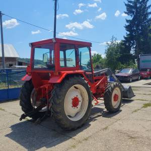 Traktor Renault 551-4 sa utovarivačem