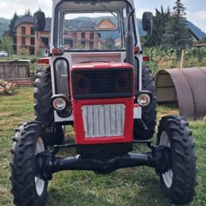 Traktor Universal