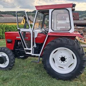 Traktor Universal