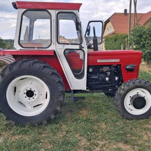 Traktor Universal