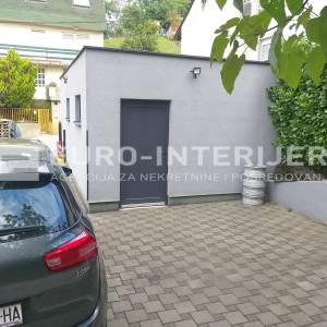 Urbana vila s tri stana - ukupno 140 m² - Zagreb, Kustošija
