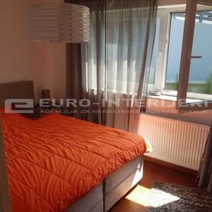 Urbana vila s tri stana - ukupno 140 m² - Zagreb, Kustošija