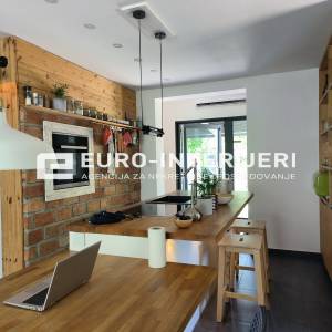 Useljiva, namještena kuća - Zagreb - Dubrava 140 m² - bez provizije!