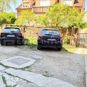 Zagreb Brozova ul. trosoban stan ukupne površine 78 m² + PM