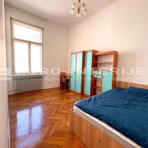 Zagreb Centar Palmotićeva ul. Četverosoban stan 100 m² balkon