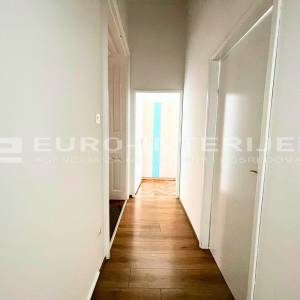 Zagreb Centar Palmotićeva ul. Četverosoban stan 100 m² balkon