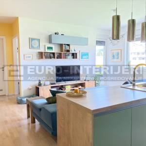 Zagreb Podsused Samoborska cesta dvosoban stan NKP 55,36 m² parking