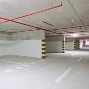 Zakup izložbenog prostora u poslovnoj zgradi - Split, Poljička cesta