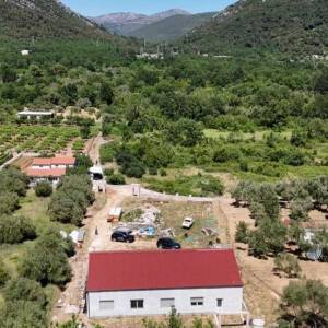 Agroturistički kompleks / Kušaonica (400 m² ukupno) bazen,podrum