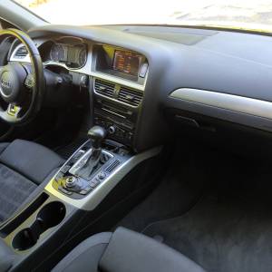 AUDI A4 AVANT 2.0 TDI S-LINE B8.5 2015G