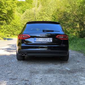 AUDI A4 AVANT 2.0 TDI S-LINE B8.5 2015G