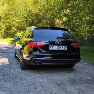 AUDI A4 AVANT 2.0 TDI S-LINE B8.5 2015G