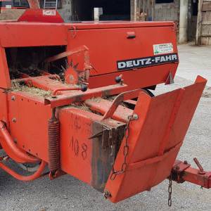 Balirka DEUTZ FAHR HD 400