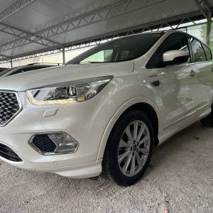 Ford Kuga 1,5 automatikVIGNALE/PREMIUM OPREMAVELIKI SERVIS
