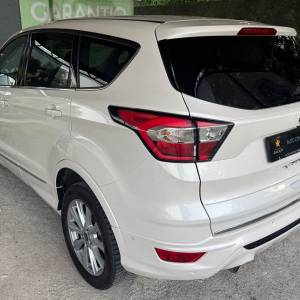 Ford Kuga 1,5 automatikVIGNALE/PREMIUM OPREMAVELIKI SERVIS