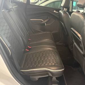 Ford Kuga 1,5 automatikVIGNALE/PREMIUM OPREMAVELIKI SERVIS