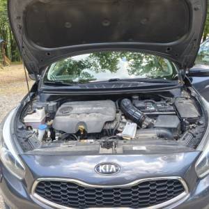 Kia Ceed (cee'd) Sportswagon 1,6 CRDi + 2 seta guma