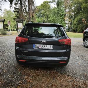 Kia Ceed (cee'd) Sportswagon 1,6 CRDi + 2 seta guma