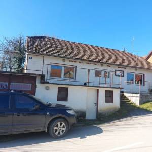 KUĆA ILI POSLOVNI PROSTOR 175 KVADRATA UPORABNA DOZVOLA