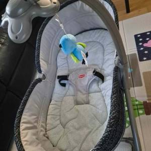 Ležaljka ljuljačka za bebe Tiny love