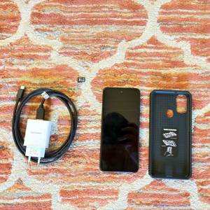 Motorola Moto E40 (64GB) - otključan + oprema (čitaj opis)