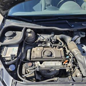 Na prodaju peugeot 206  benzin registriran