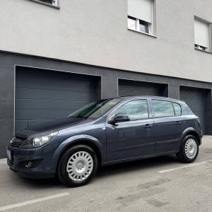 OPEL ASTRA //171tkm//prvi vlasnik//HR auto//klima//odličan//