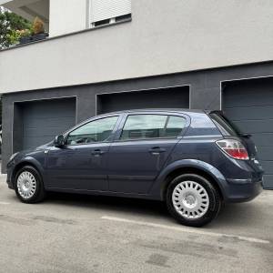 OPEL ASTRA //171tkm//prvi vlasnik//HR auto//klima//odličan//