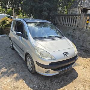 Peugeot 1007