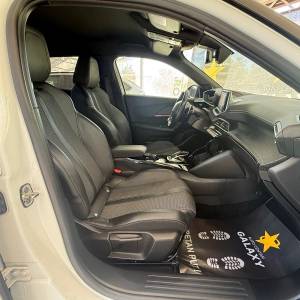 Peugeot 2008 1,5 BlueHDI automatikGT-LINEPERLA BIJELA12MJ.GARANCIJA