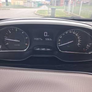 Peugeot 2008 DIZEL REG.16.08.2027.
