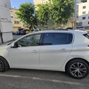 Peugeot 308 1.6 BlueHDi 120 KS – Allure, 2016. godište