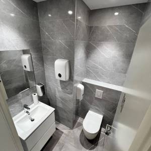 POSLOVNI PROSTOR 149 m² – DARWINOVA 4A, ZAGREB | RECEPCIJA | 4 GARAŽNA