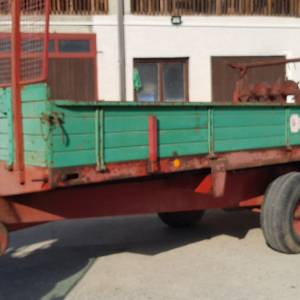 Prikolica za gnoj UNSINN 5.6 t