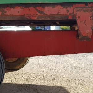 Prikolica za gnoj UNSINN 5.6 t
