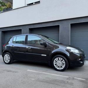 RENAULT CLIO //169tkm//prvi vlasnik//HR auto//klima//