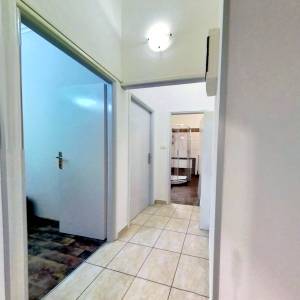 RIJEKA-CENTAR-36,8 m²,Adaptiran 2-soban stan,visoko prizemlje