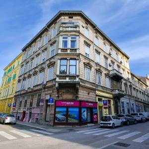 RIJEKA,PRODAJE SE 2-SOBAN STAN u  CENTRU/SUŠAK