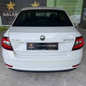 Škoda Octavia 1,6 TDI XENONKEYLESS GOGRIJANJE SJEDALAJAMSTVO 12