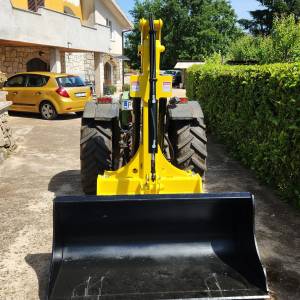 Straznji traktorski utovarivač 1.6 m - 1 t nosivosti
