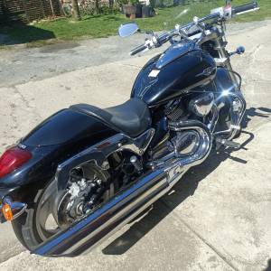 Suzuki intruder m1500