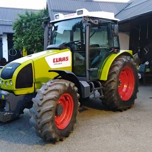 traktor clas 90 ks