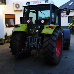 traktor clas 90 ks